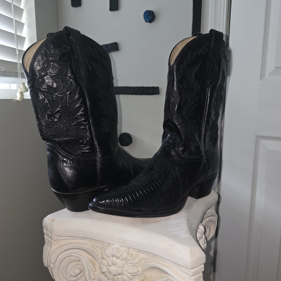 Dan Post Black Textured Lizard Heeled Boots - Picture 1 of 6